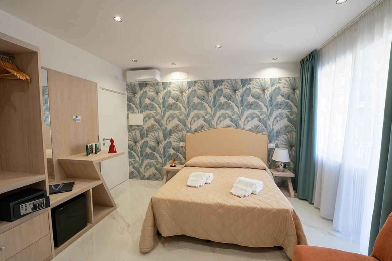 Greros H. Rooms Napoli Centro By Clapa Group Dislocated Hospitality Exterior photo