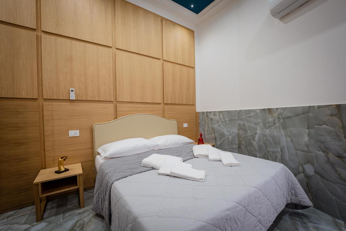 Greros H. Rooms Napoli Centro By Clapa Group Dislocated Hospitality Exterior photo
